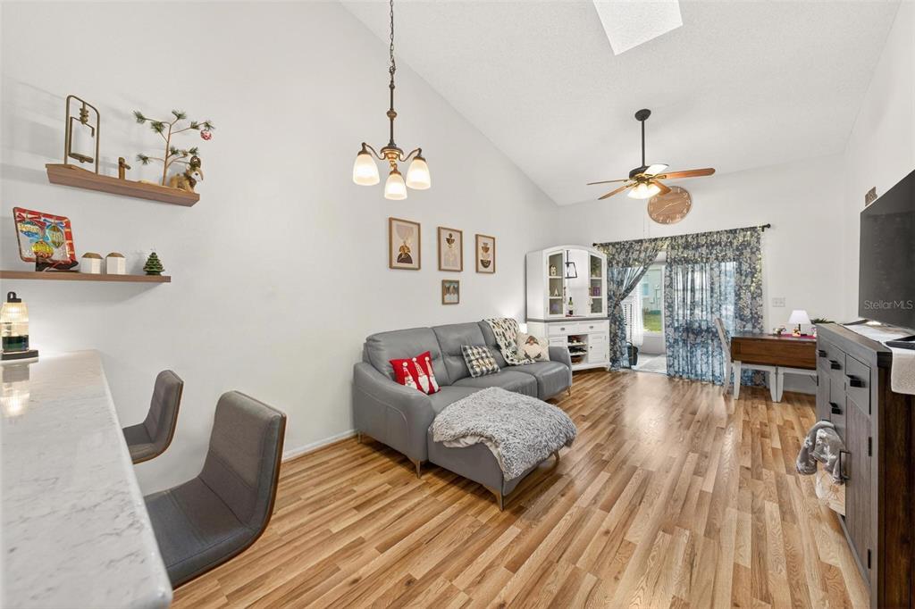 6506 Thicket Trail New Port Richey, FL 34653 - Photo 21 of 71 a living room with furniture