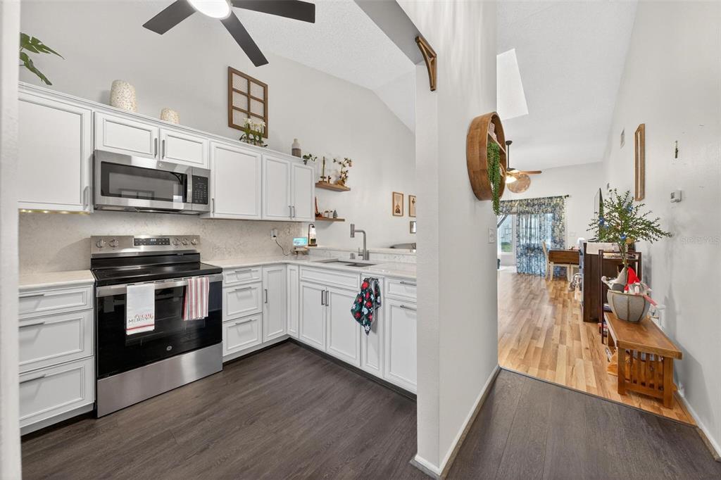 6506 Thicket Trail New Port Richey, FL 34653 - Photo 6 of 71