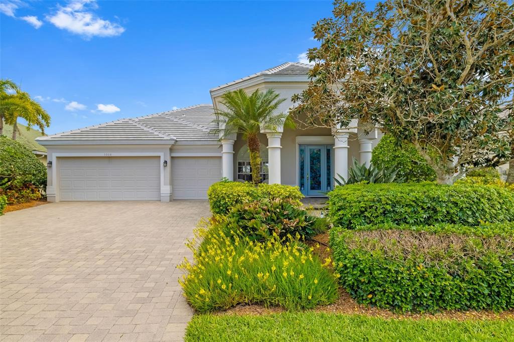 1016 Scherer Way Osprey, FL 34229 - Photo 4 of 76