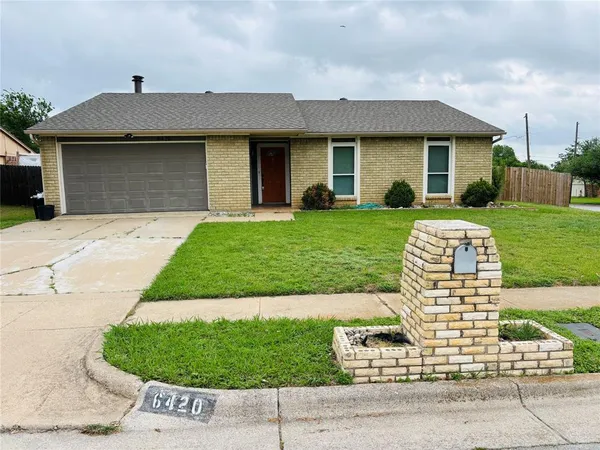 $2,600 | 6420 Wakefield Road, North Richland Hills, TX 76182