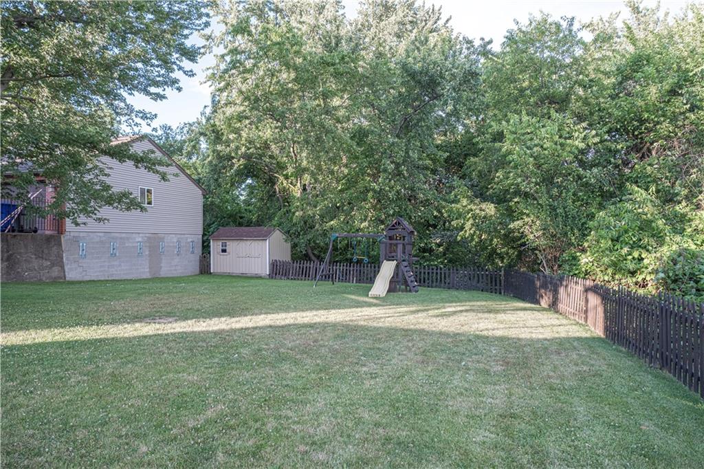 22 Herbst Road Coraopolis, PA 15108 - Photo 31 of 40