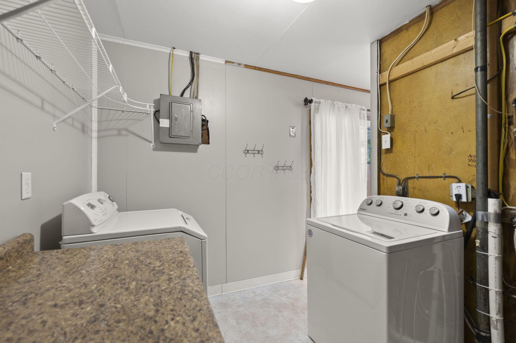 715 East Cooke Road Columbus, OH 43214 - Photo 26 of 40 Utility Room