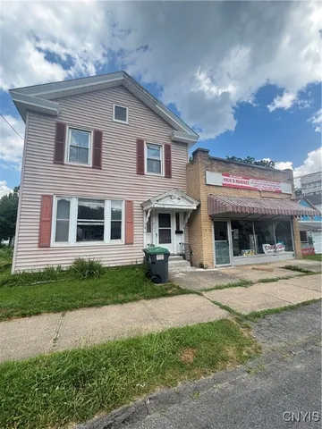 $224,900 | 810 Utica Street, Whitestown, NY 13424