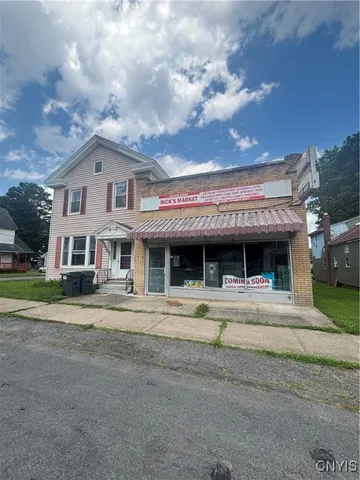 $224,900 | 810 Utica Street, Whitestown, NY 13424