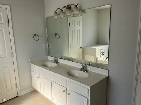 $1,800 | 605 Calavaras Lane, Knightdale, NC 27545