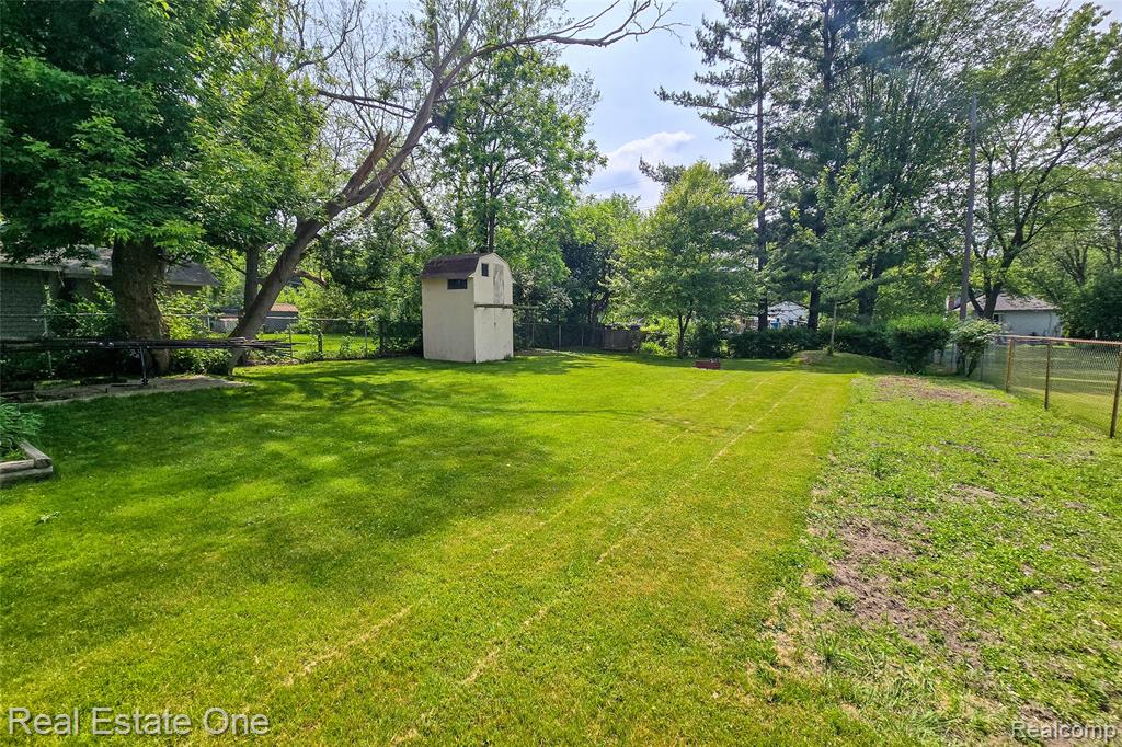 3180 Eastwood Drive Rochester, MI 48309 - Photo 45 of 45