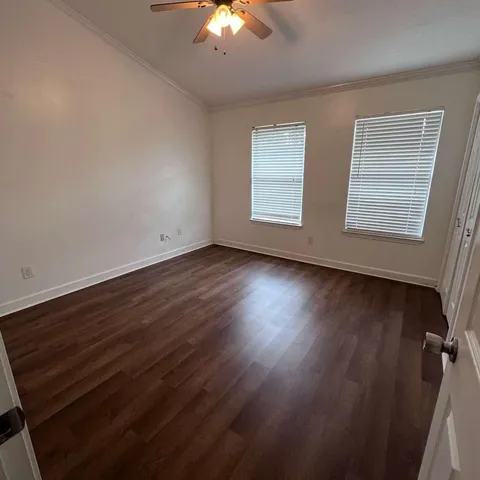 $1,300 | 1325 Greendale Avenue, Unit 6, Fort Walton Beach, FL 32547