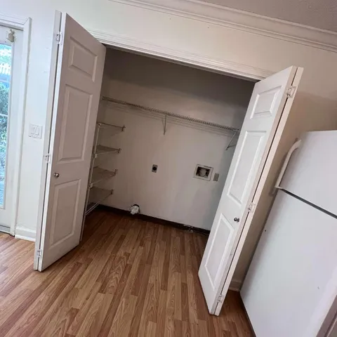 $1,300 | 1325 Greendale Avenue, Unit 6, Fort Walton Beach, FL 32547