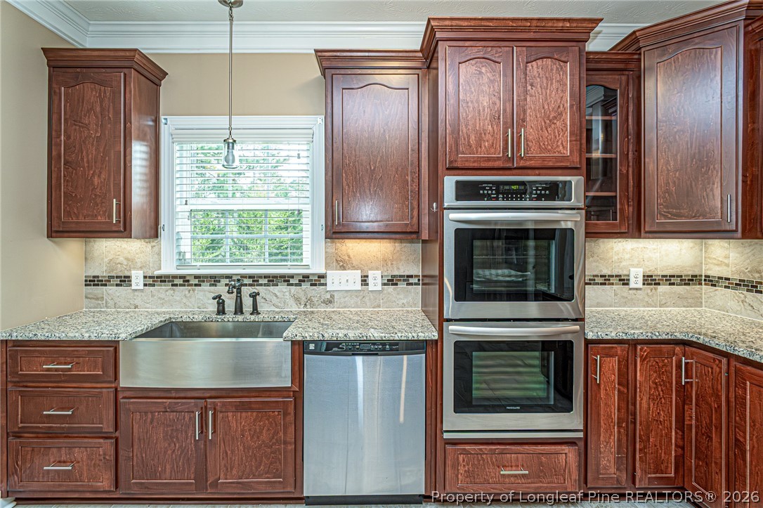 126 West 12 Oaks Road Raeford, NC 28376 - Photo 15 of 49 Farm Sink, Double Oven
