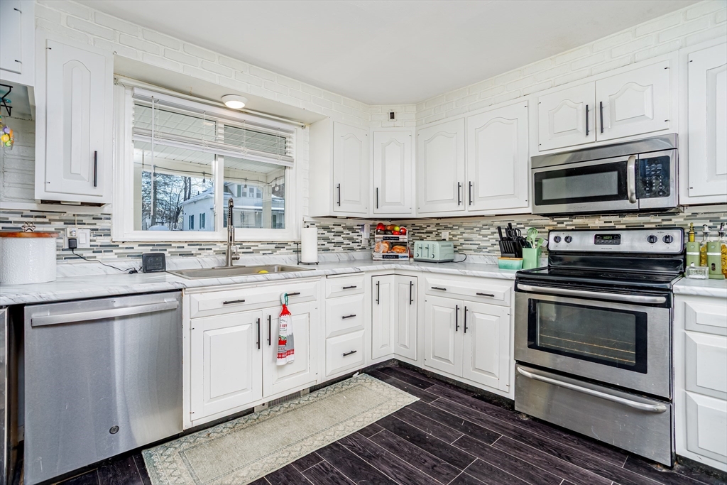 84 Euclid Street Gardner, MA 01440 - Photo 19 of 40