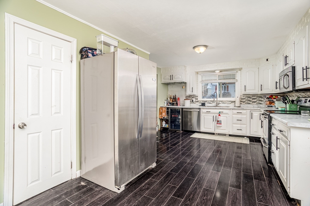 84 Euclid Street Gardner, MA 01440 - Photo 28 of 40