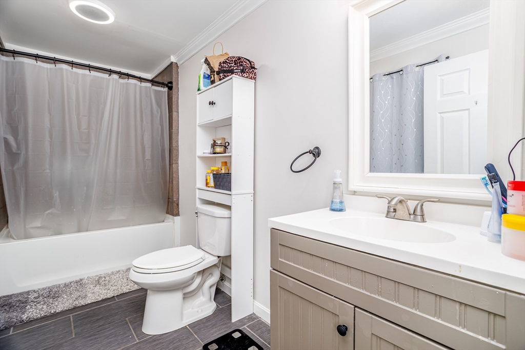 84 Euclid Street Gardner, MA 01440 - Photo 29 of 40