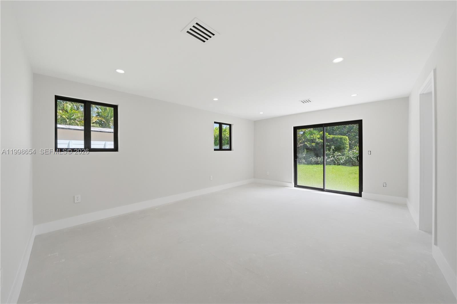 6332 Southwest 28th Street Miami, FL 33155 - Photo 19 of 43