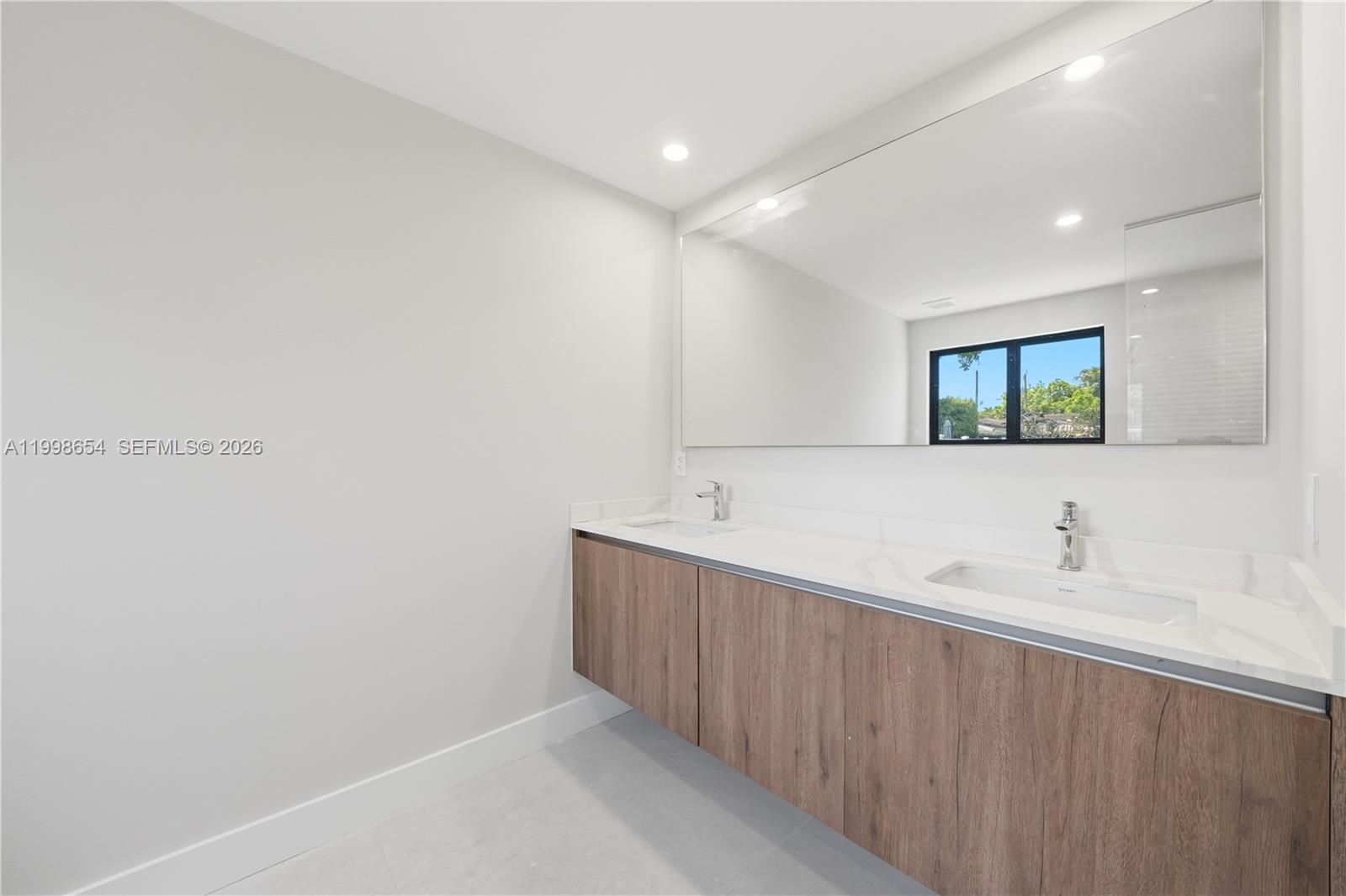 6332 Southwest 28th Street Miami, FL 33155 - Photo 21 of 43