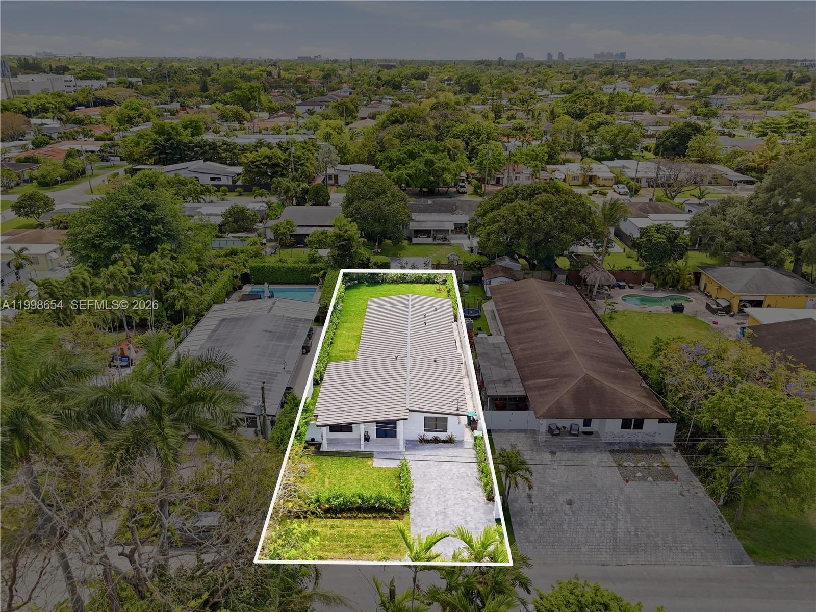6332 Southwest 28th Street Miami, FL 33155 - Photo 36 of 42