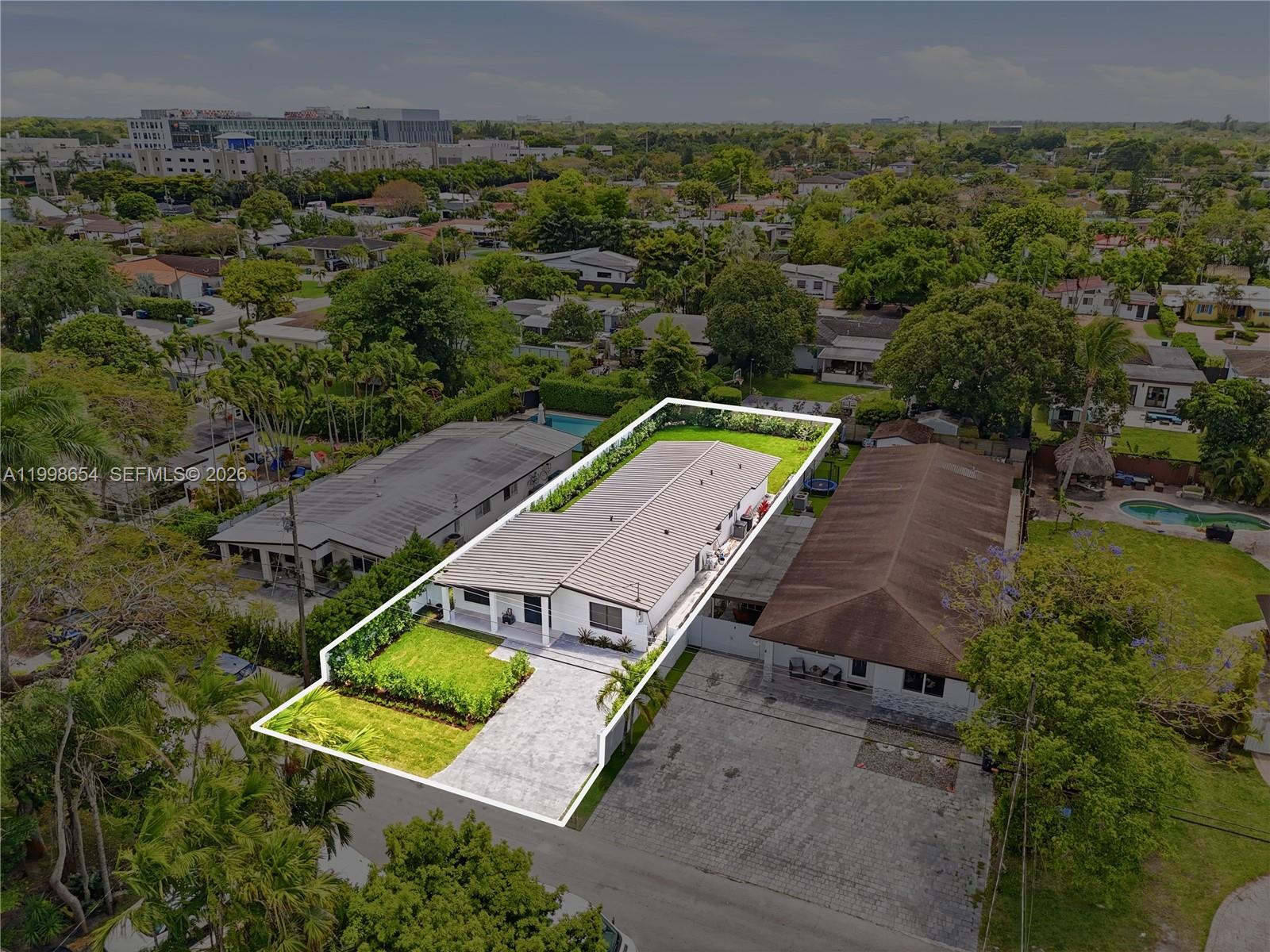 6332 Southwest 28th Street Miami, FL 33155 - Photo 37 of 42