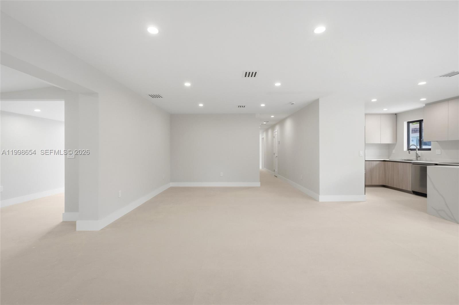 6332 Southwest 28th Street Miami, FL 33155 - Photo 4 of 43