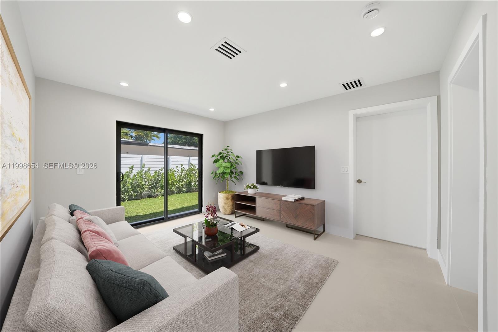 6332 Southwest 28th Street Miami, FL 33155 - Photo 8 of 42