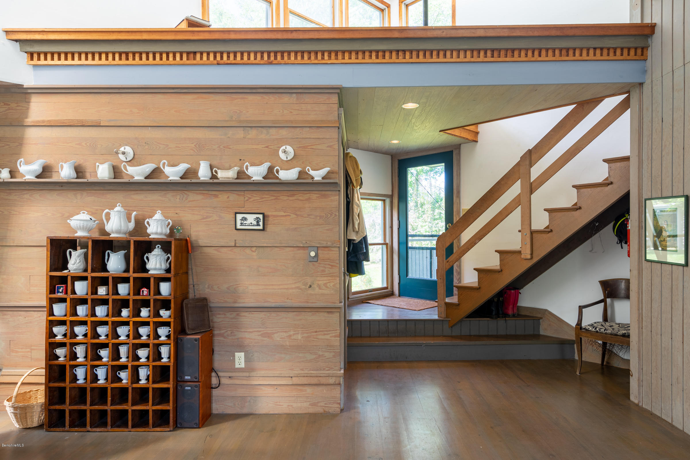 132 Bull Hill Road Sheffield, MA 01257 - Photo 11 of 72 11 entryway 2