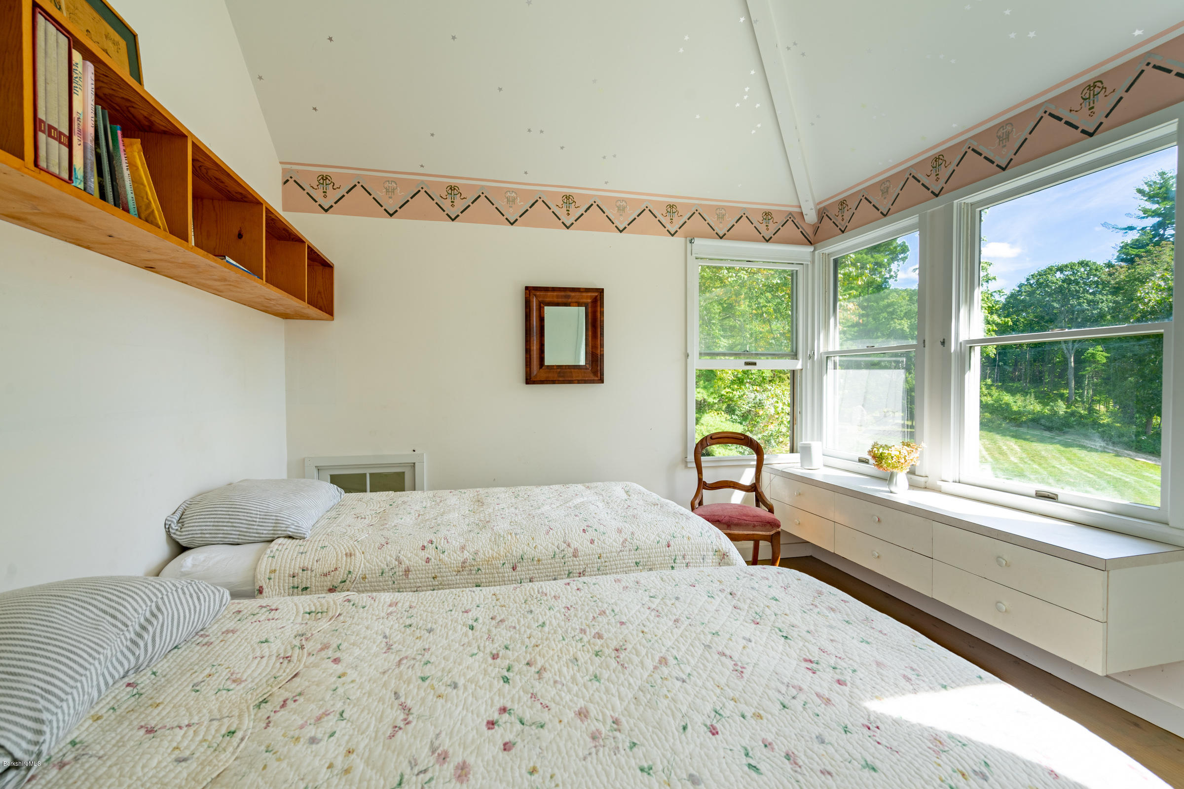 132 Bull Hill Road Sheffield, MA 01257 - Photo 36 of 72 36 2nd fl Bedroom 2