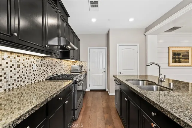 $929,500 | 24359 Verdugo Circle, Valencia, CA 91354