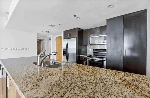 $3,000 | 7601 East Treasure Drive, Unit 1522, North Bay Village, FL 33141
