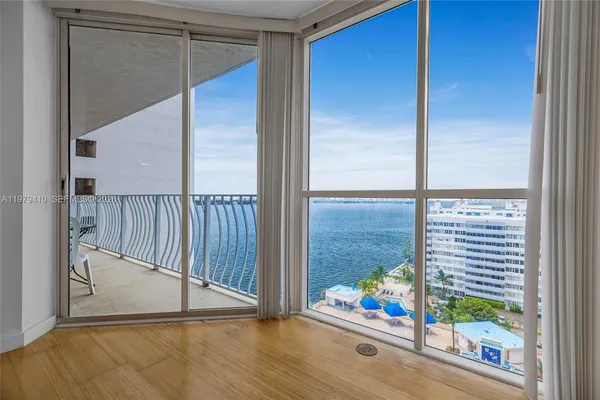 $3,000 | 7601 East Treasure Drive, Unit 1522, North Bay Village, FL 33141