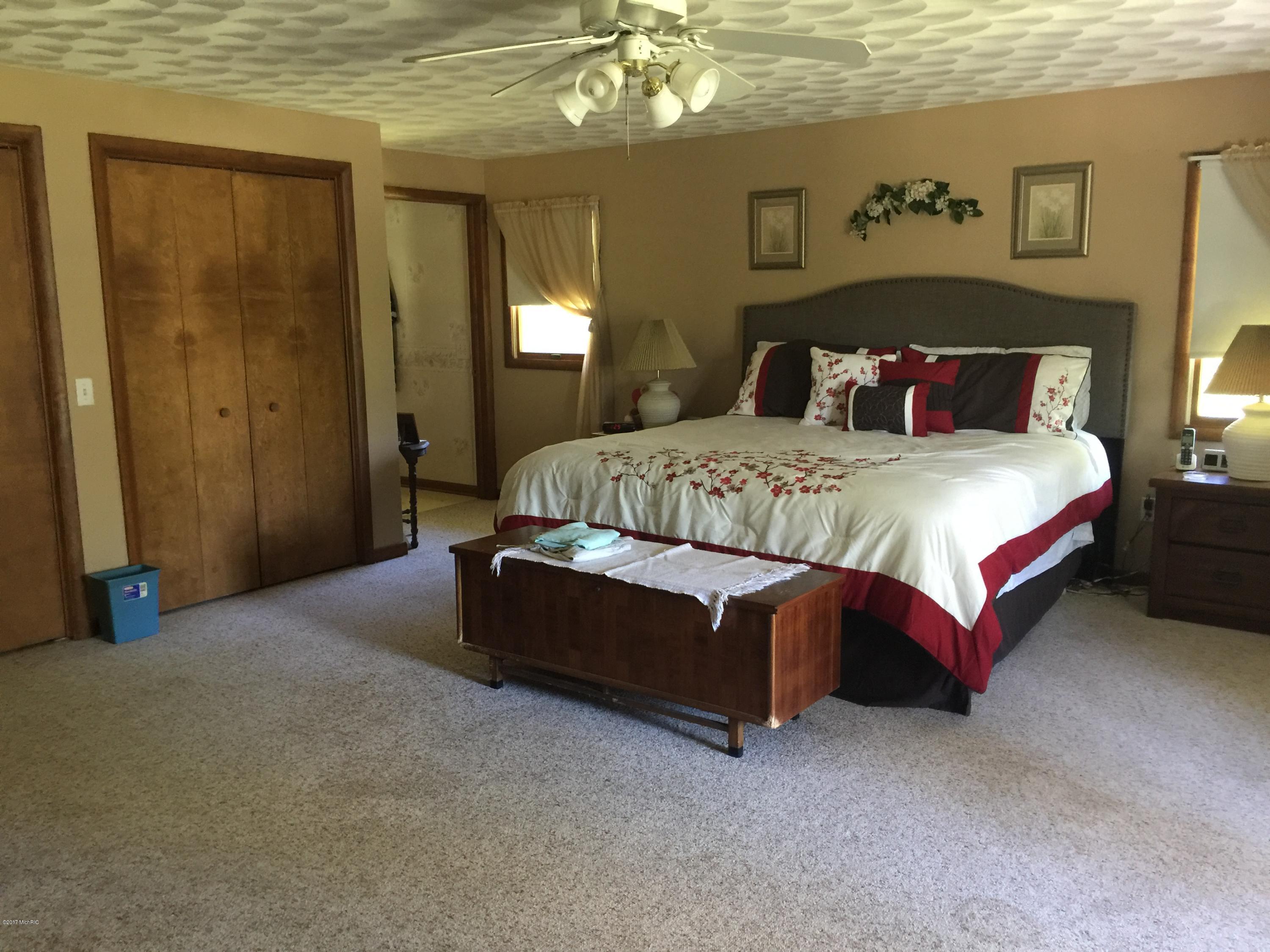 31870 West Colon Road Colon, MI 49040 - Photo 10 of 15 Graybillbed4