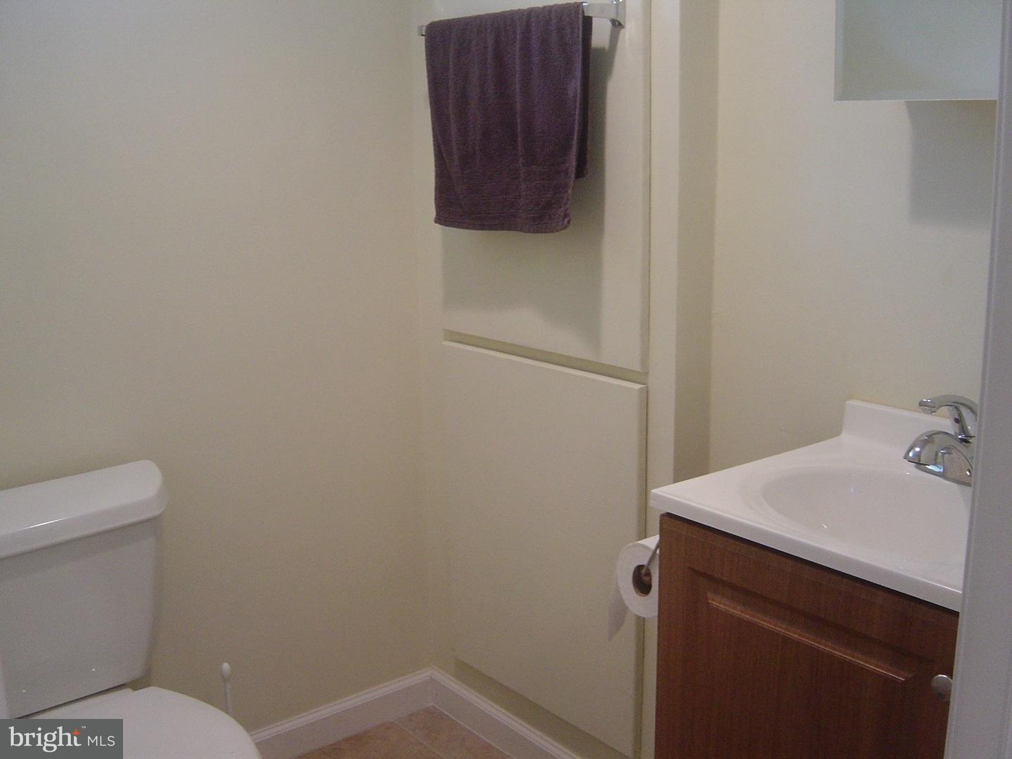 967 Westfield Road Springfield, PA 19064 - Photo 17 of 21 Half Bath