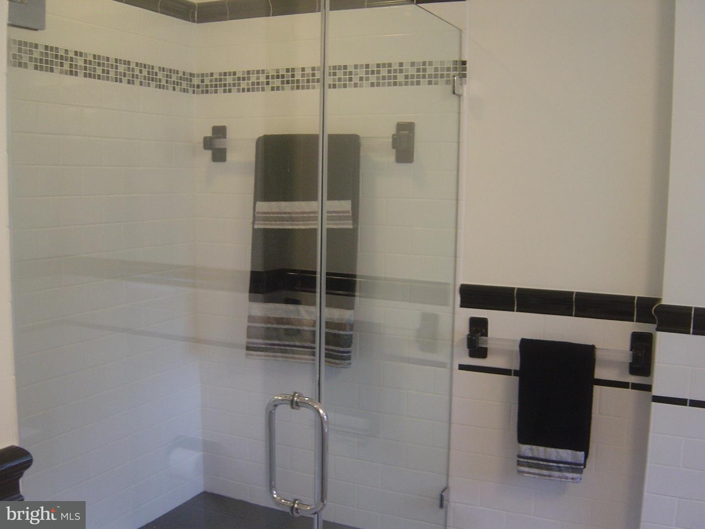 967 Westfield Road Springfield, PA 19064 - Photo 8 of 21 Bathroom