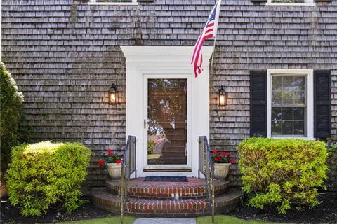 $895,000 | 0 Glen Meade Drive, Portsmouth, RI 02871