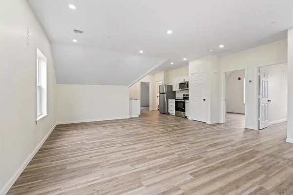 $2,100 | 20 Graham Street, Unit 4, Gardner, MA 01440