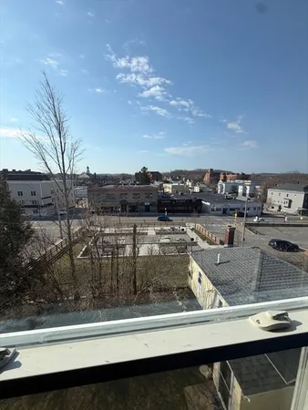 $2,100 | 20 Graham Street, Unit 4, Gardner, MA 01440