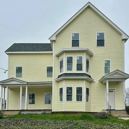 $2,100 | 20 Graham Street, Unit 4, Gardner, MA 01440