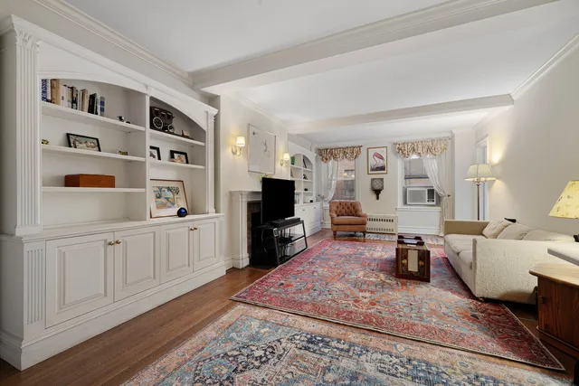 $785,000 | 434 East 52nd Street, Unit 2D | Midtown East
