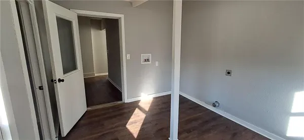 $1,200 | 2418 Jules Street, Unit 2418, St. Joseph, MO 64501