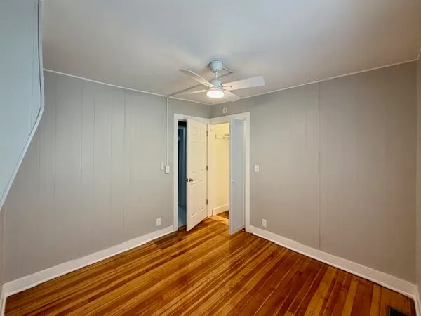 $2,800 | 609 1st Street, Unit 1, Libertyville, IL 60048