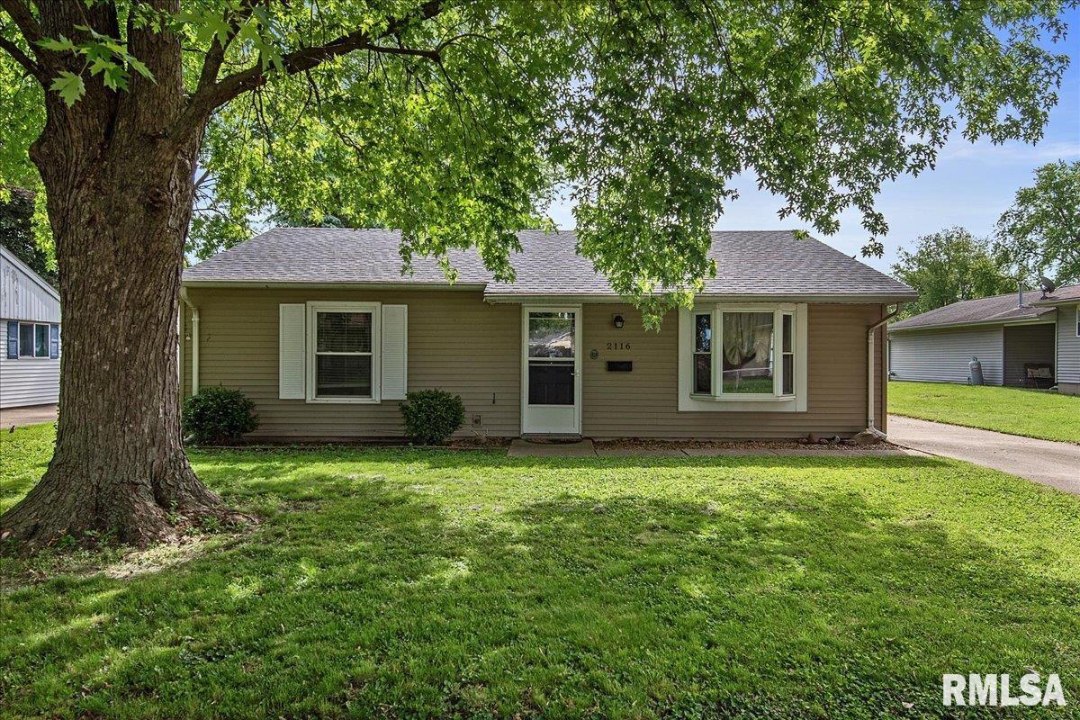 2116 Hastings Road Springfield, IL 62702 - Photo 1 of 29