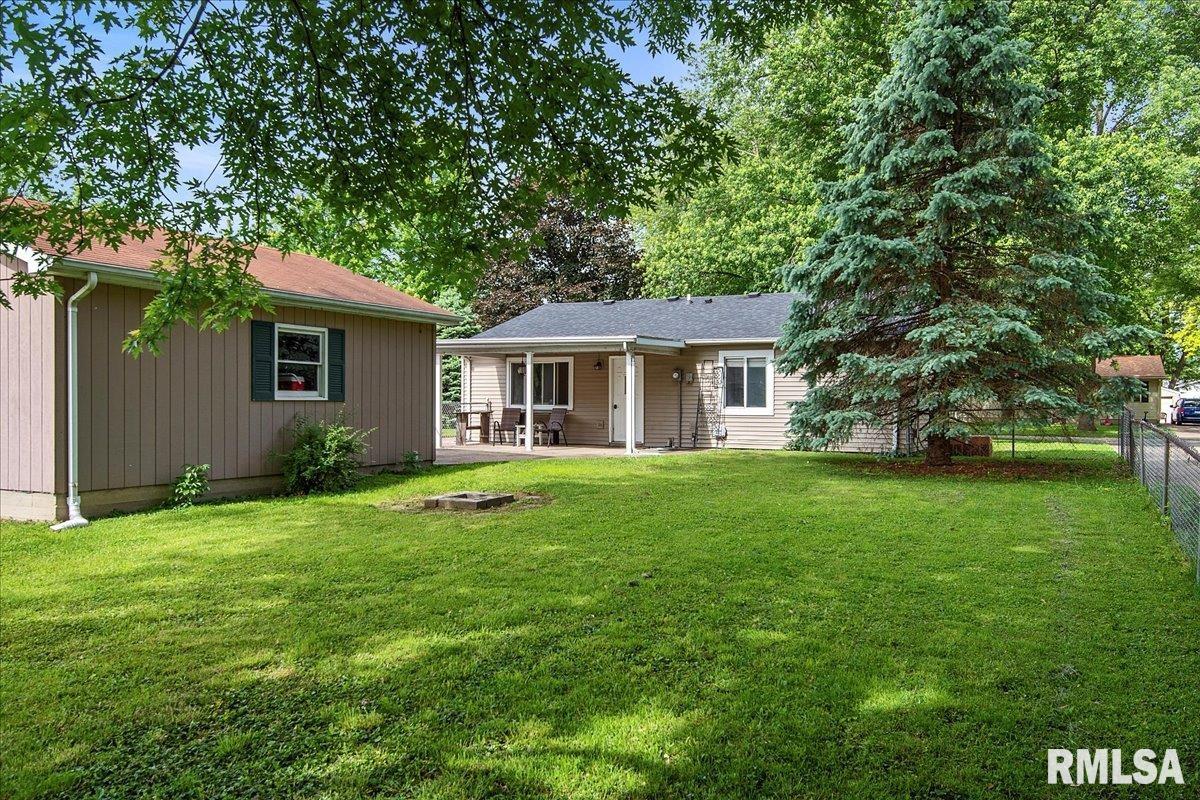 2116 Hastings Road Springfield, IL 62702 - Photo 25 of 29