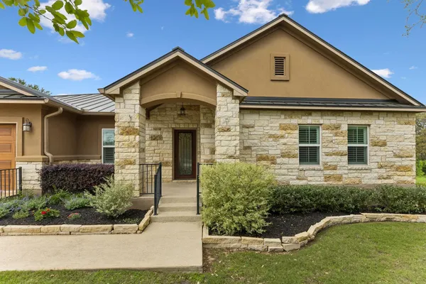 $699,000 | 824 Sunray, Horseshoe Bay, TX 78657