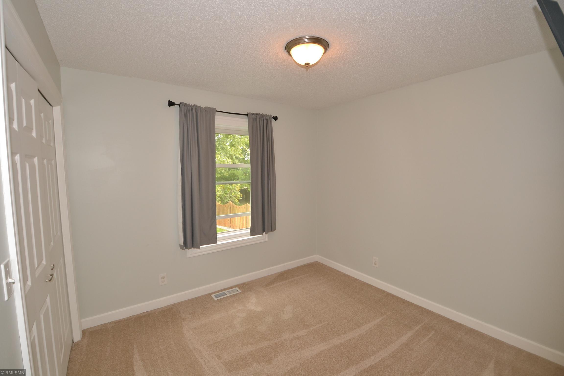 21712 Rouillard Boulevard Rogers, MN 55374 - Photo 9 of 16 Gallery Image 9