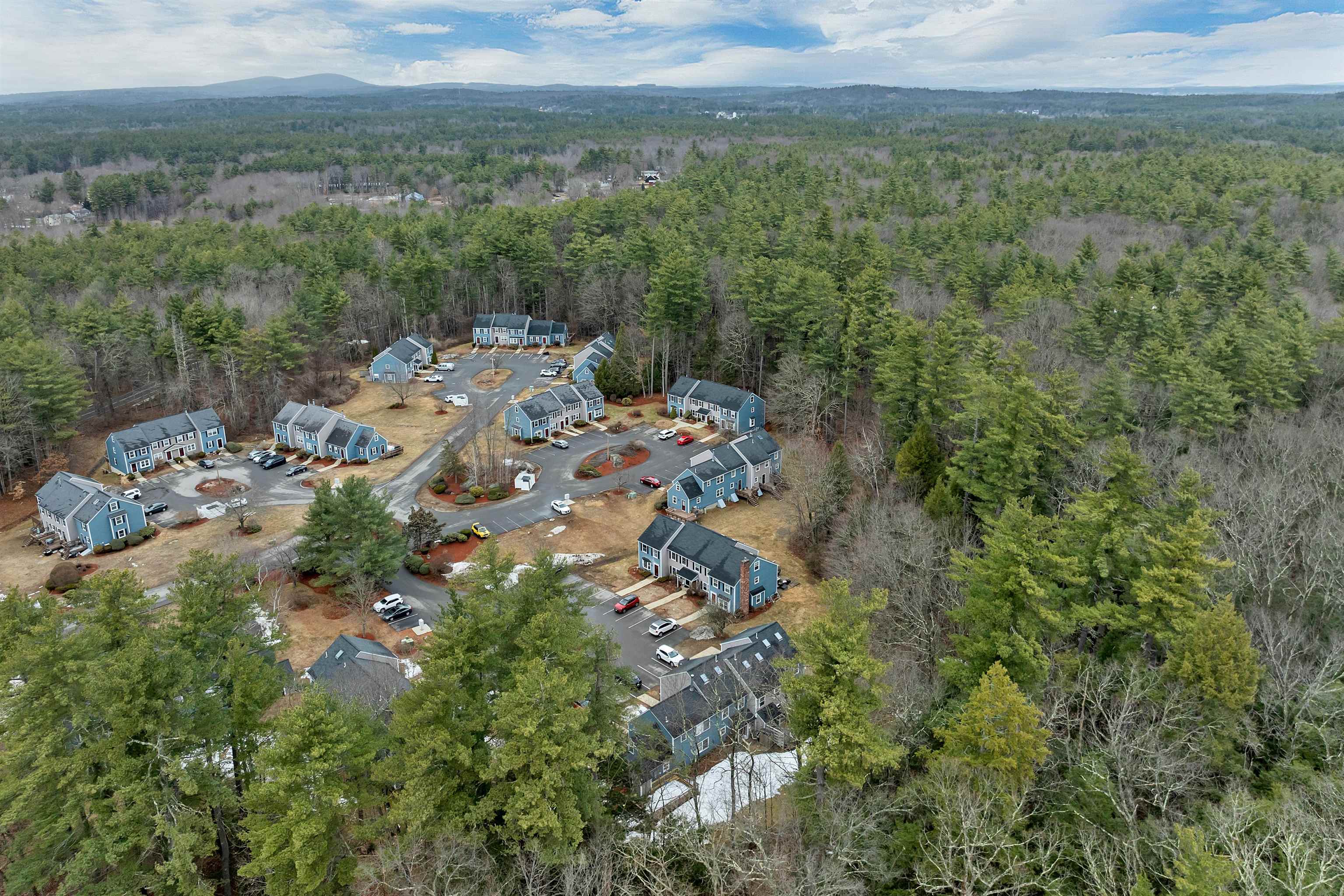 33 Donovan Court Merrimack, NH 03054 - Photo 4 of 30