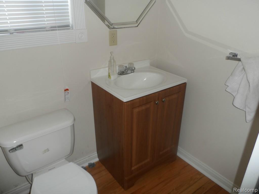 45591 Ledgewood Street, Unit 9 Macomb, MI 48044 - Photo 7 of 14