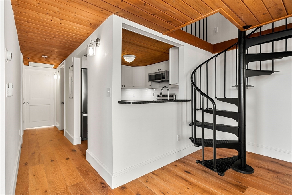50 Rantoul Street, Unit 505 Beverly, MA 01915 - Photo 9 of 30 a view of entryway with a front door