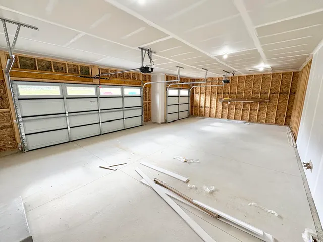 $549,900 | 8333 Kettle Oak Drive Southeast, Alto, MI 49302