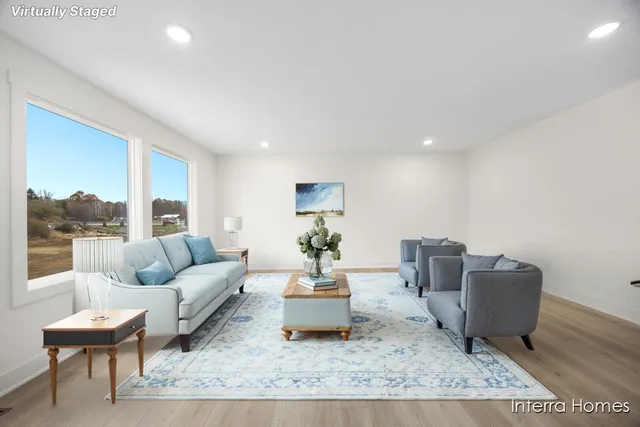 $549,900 | 8333 Kettle Oak Drive Southeast, Alto, MI 49302