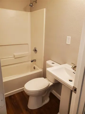 $1,750 | 3574 Wayside Avenue, Fort Worth, TX 76110