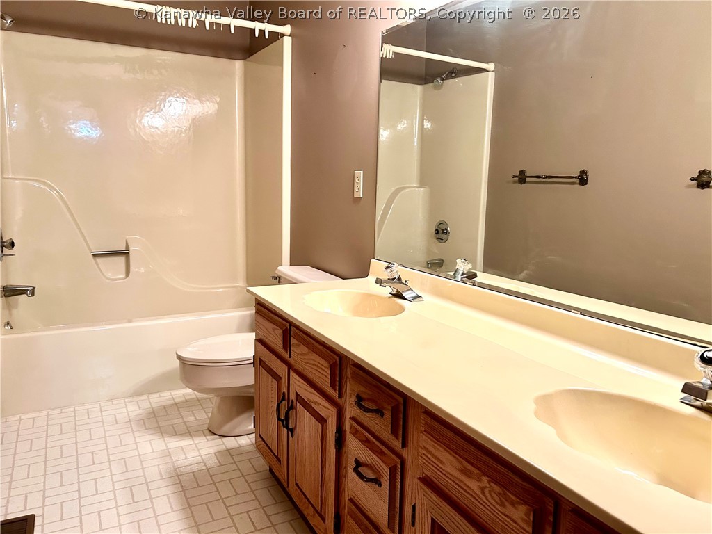 3869 Green Valley Road Huntington, WV 25701 - Photo 21 of 25 Gallery Image 21