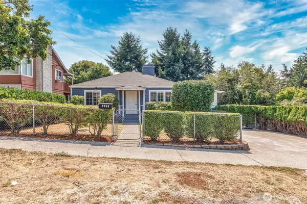 $889,000 | 2515 South Willow Street, Seattle, WA 98108
