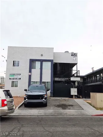 $925 | 231 West Philadelphia Avenue, Unit 8, Las Vegas, NV 89102
